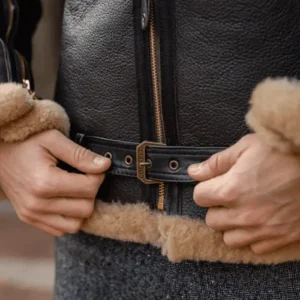 Mens Derrick Air Force WW2 Real Shearling Fur Bomber Pilot Real Sheepskin Jacket Closeup