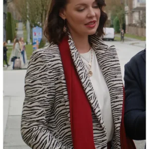 Firefly Lane S01 Tully Hart Zebra Trench Coat