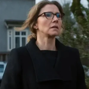 Firefly Lane S02 Kate Mularkey Black Coat