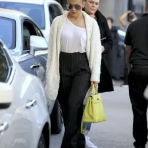Jennifer-Lopez-Multi-Style-Cardigan-Style-5
