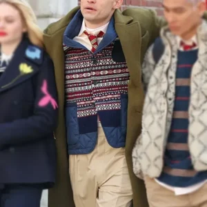 Max-Wolf-Gossip-Girl-S02-Thomas-Doherty-Green-Trench-Coat