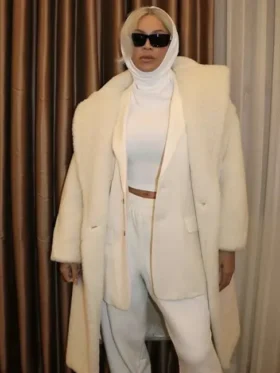 Beyoncé Fur Long Coat