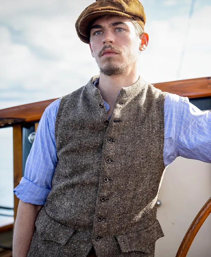 Hero Fiennes Tiffin The Ministry of Ungentlemanly Warfare Vest