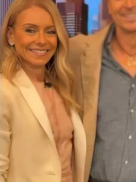 Kelly Ripa Live with Kelly and Mark Off White Blazer