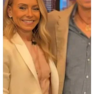 Kelly Ripa Live with Kelly and Mark Off White Blazer