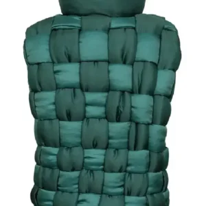 Lucie McKenzie And Just Like That S2 Puffer Jacket Backside