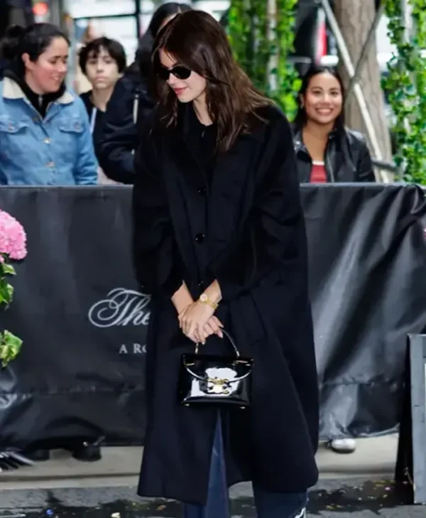 Met Gala 2024 Kaia Gerbers Trench Coat