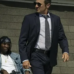 Jeremy Renner Mayor Of Kingstown S02 Blue Suit