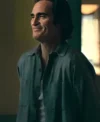 Joaquin Phoenix Joker Folie A Deux Blue Shirt Side View