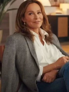 A Real Pain Jennifer Grey Blazer