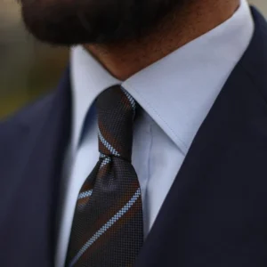 Dark Blue Mens Peak Lapel Two Piece Suit Collar