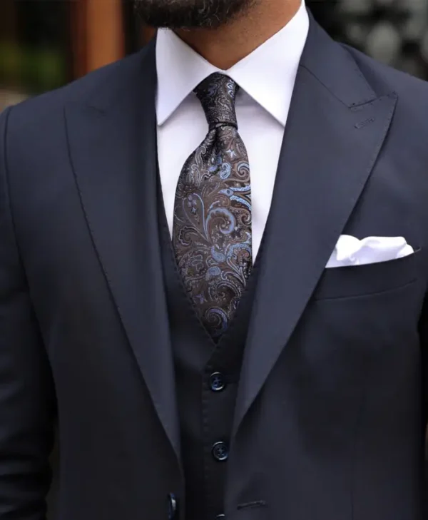 Tailored Slim Fit Dark Blue Mens Three Piece Suit Collar