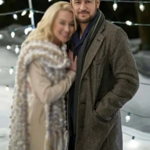 Tyler Hynes The Mistletoe Secret Grey Coat