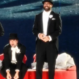 travis kelce suit taylor swift Front