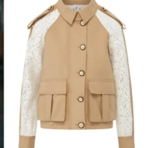 Kacey The Sex Lives of College Girls S03 Beige Jacket 1