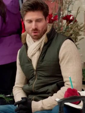 Marcus Rosner Coupled Up for Christmas Green Vest