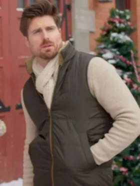 Marcus Rosner Coupled Up for Christmas Green Vest For Sale