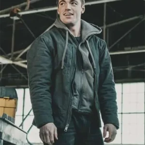 Peter Sutherland The Night Agent S02 Grey Jacket