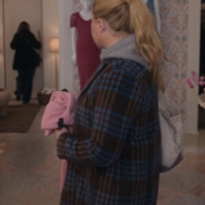 Lainy Newton Kinda Pregnant 2025 Amy Schumer Plaid Coat 2