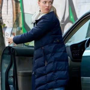 Long Bright River S01 Amanda Seyfried Blue Coat Side