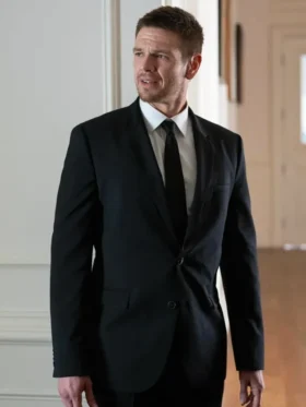 Paradise S01 Jon Beavers Black Suit