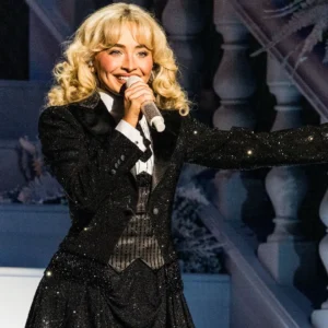 Sabrina Carpenter Grammy Awards 2025 Black Sequin Blazer