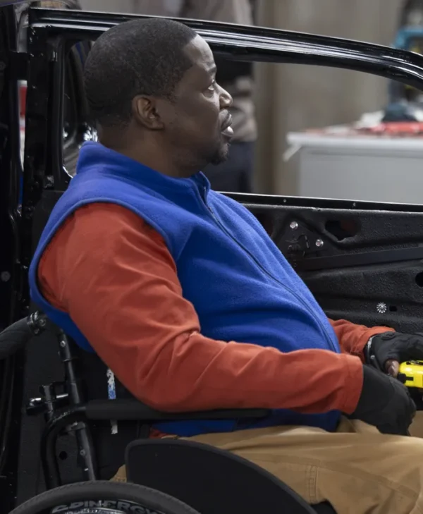 Shifting Gears S01 Daryl Mitchell Blue Vest Side