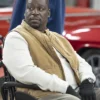 Shifting Gears S01 Daryl Mitchell Brown Vest Side