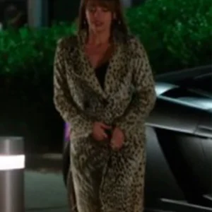 Vanessa Morgan Wild Cards S02 Leopard Coat