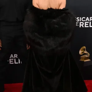 bianca censori grammy outfit