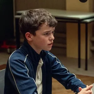 Adolescence S01 Owen Cooper Blue Jacket