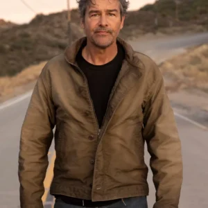 Lanterns S01 Kyle Chandler Brown Jacket