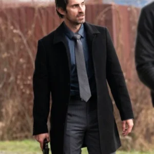 Tracker S02 Richard de Klerk Black Coat Front