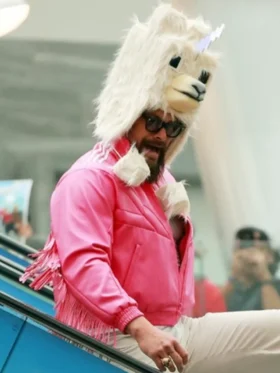 A Minecraft Movie 2025 Jason Momoa Pink Jacket