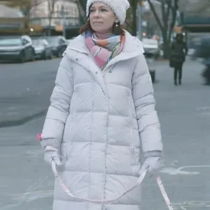 Elsbeth S02 Elsbeth Tascioni White Puffer Long Coat Side