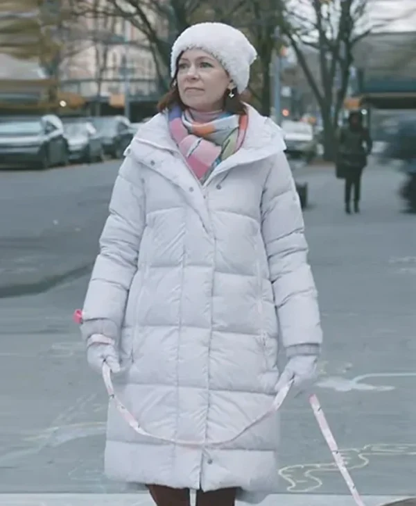 Elsbeth S02 Elsbeth Tascioni White Puffer Long Coat Side