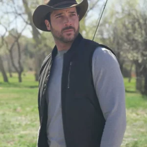 Ransom Canyon S01 Jack Schumacher Black Vest