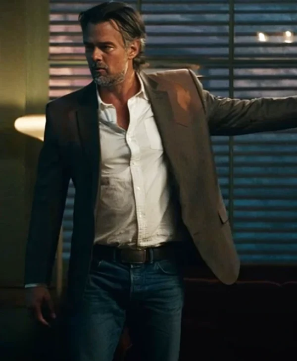 Ransom Canyon S01 Josh Duhamel Brown Blazer Side