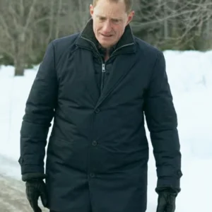 The Breakthrough S01 Peter Eggers Black Coat Side