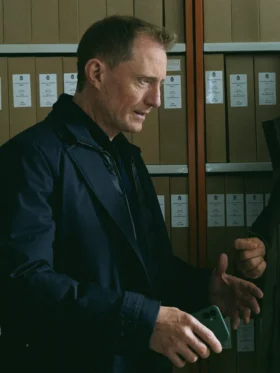 The Breakthrough S01 Peter Eggers Black Coat