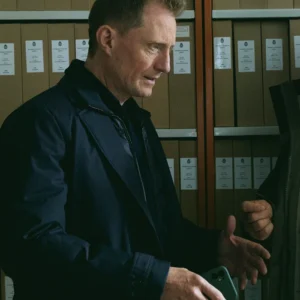 The Breakthrough S01 Peter Eggers Black Coat