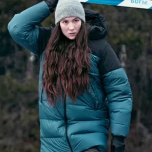 The Glass Dome S01 Léonie Vincent Puffer Jacket Side
