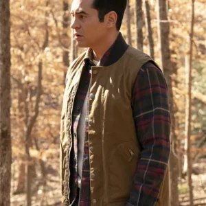 Will Trent S03 Ramón Rodríguez Brown Cotton Vest Side