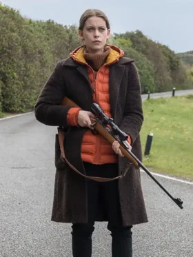 An t-Eilean S01 Sorcha Groundsell Brown Coat Back