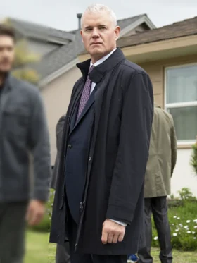 Countdown S01 Eric Dane Black Coat
