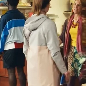 Football Parents S01 Eva van Gessel Hooded Front Coat