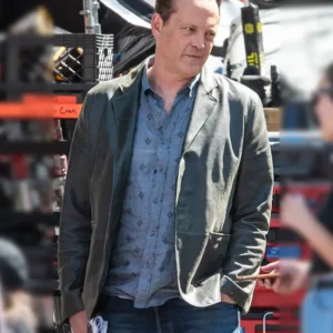 Nonnas 2025 Vince Vaughn Green Blazer Side