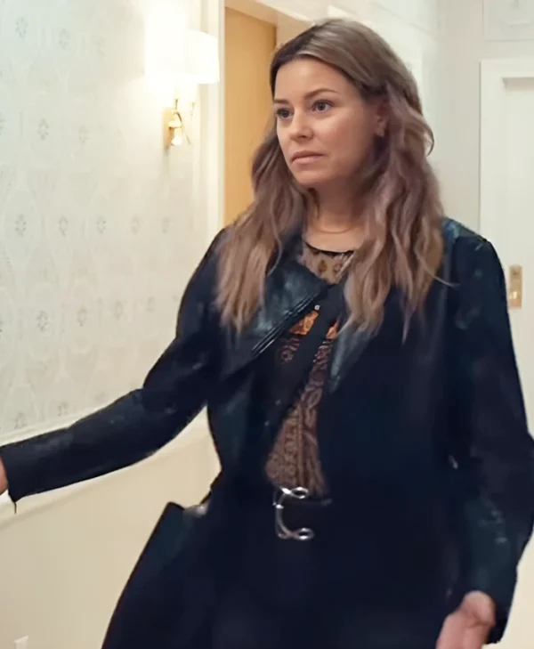 The Better Sister S01 Elizabeth Banks Black Jacket