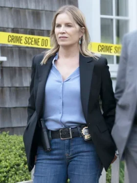 The Better Sister S01 Kim Dickens Black Blazer