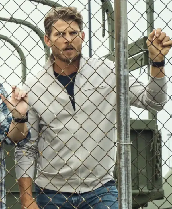 FUBAR S02 Travis Van Winkle White Jacket